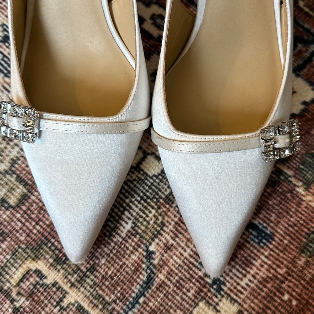 Badgley Mischka - White / Ivory Slingback Heels - Picture 4 of 5